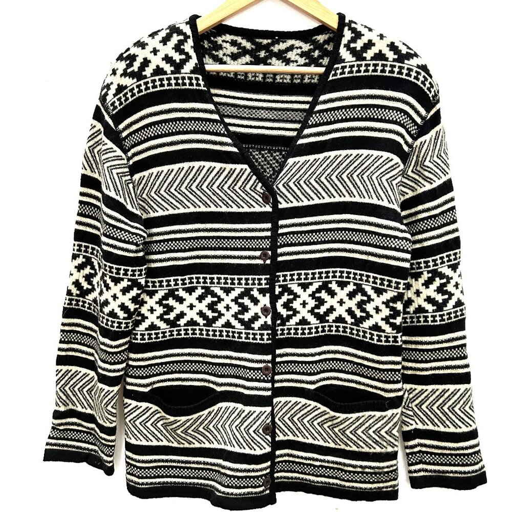 Geometric Pattern Black and Cream Sweater Cardigan
